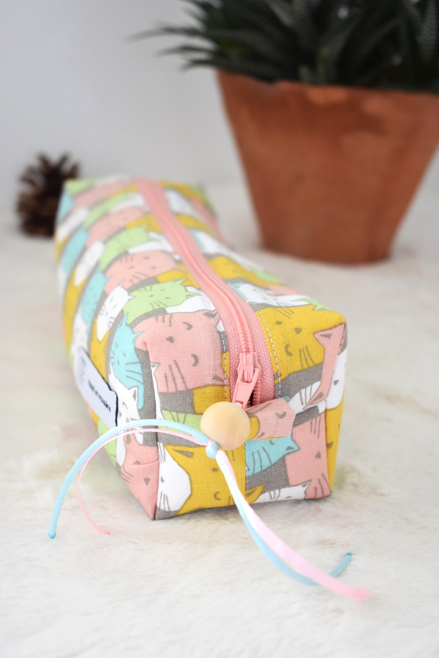 Pastel chatons trousse