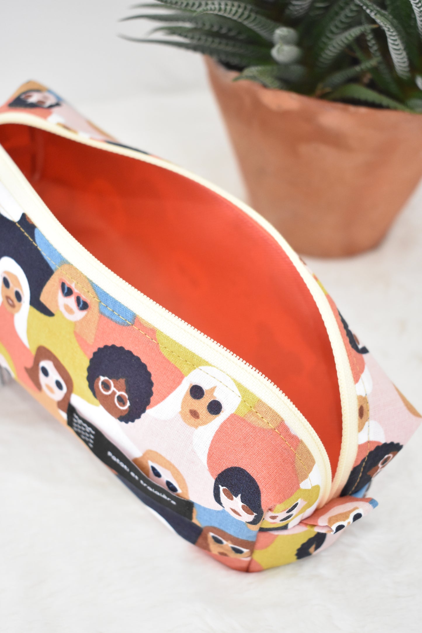 Au soleil orange trousse