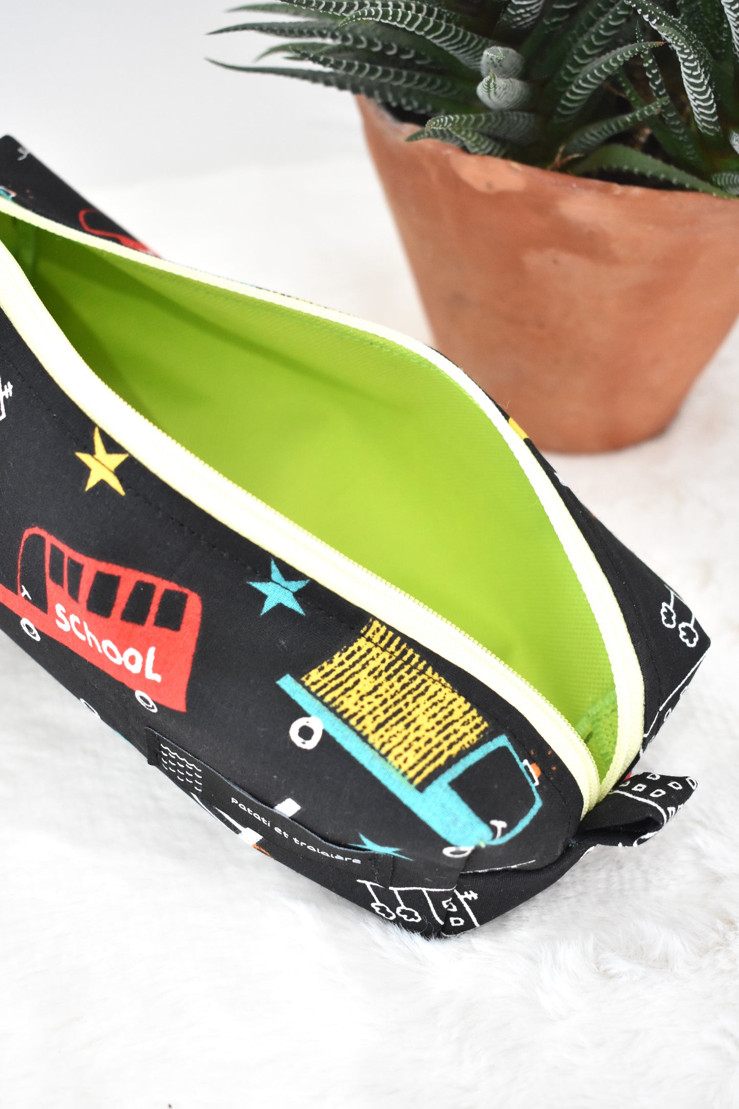 School trousse