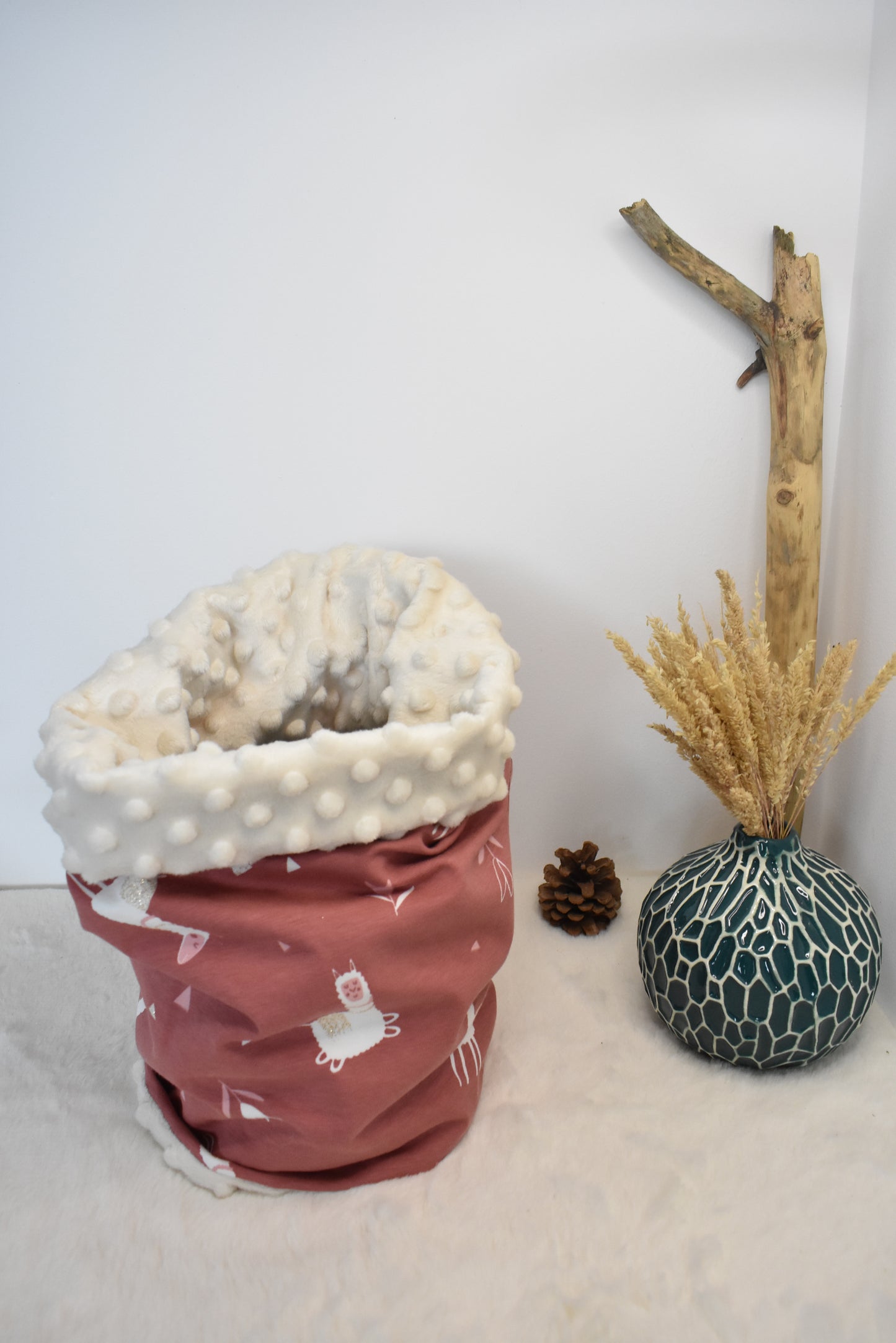 Lama paillettes et crème snood