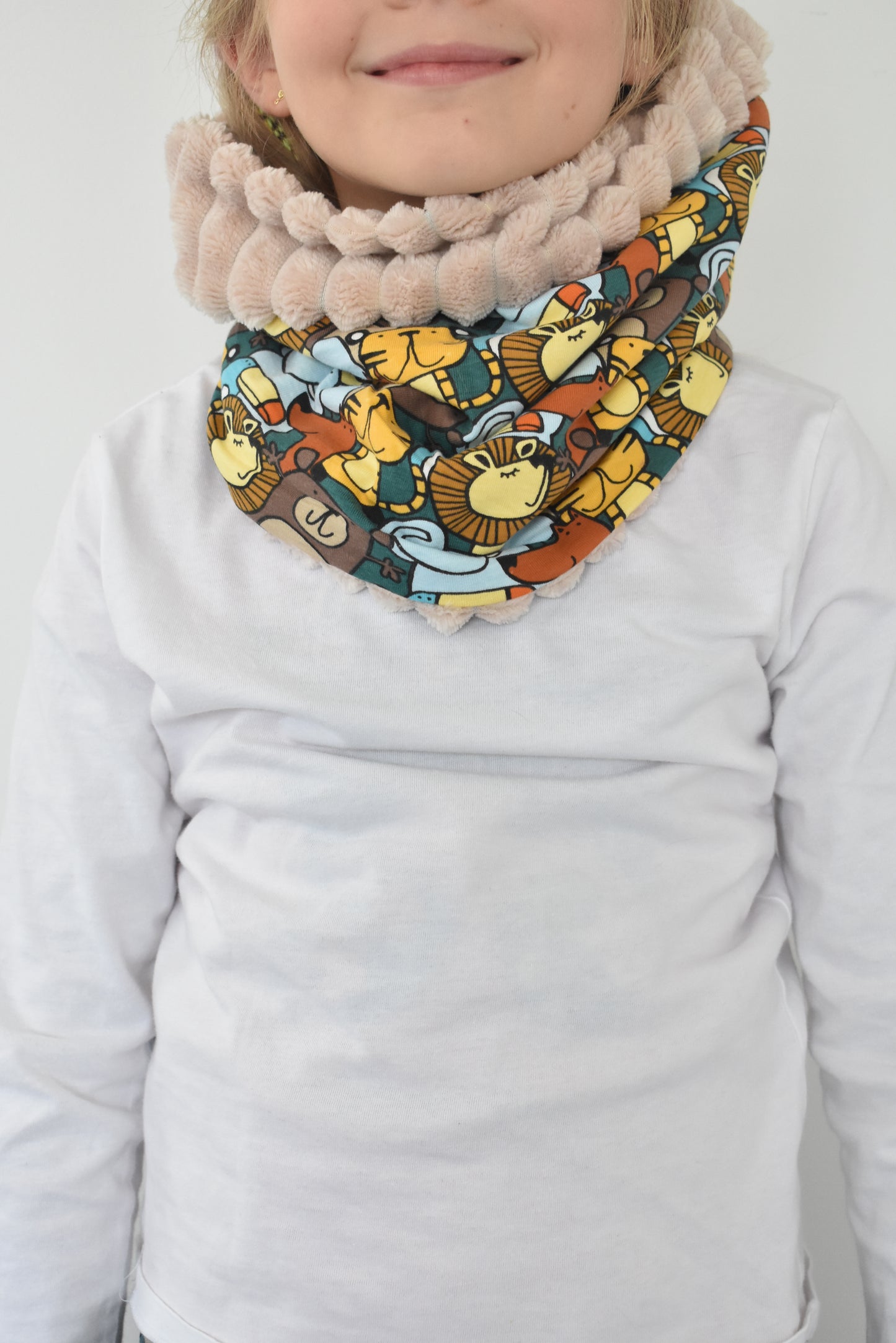 Zoo snood