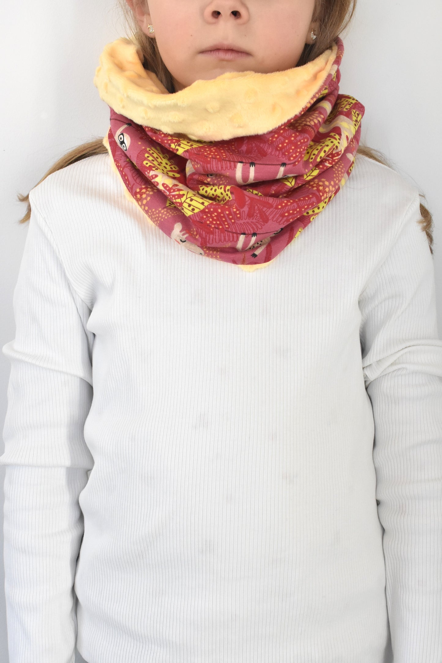 Jungle rose snood