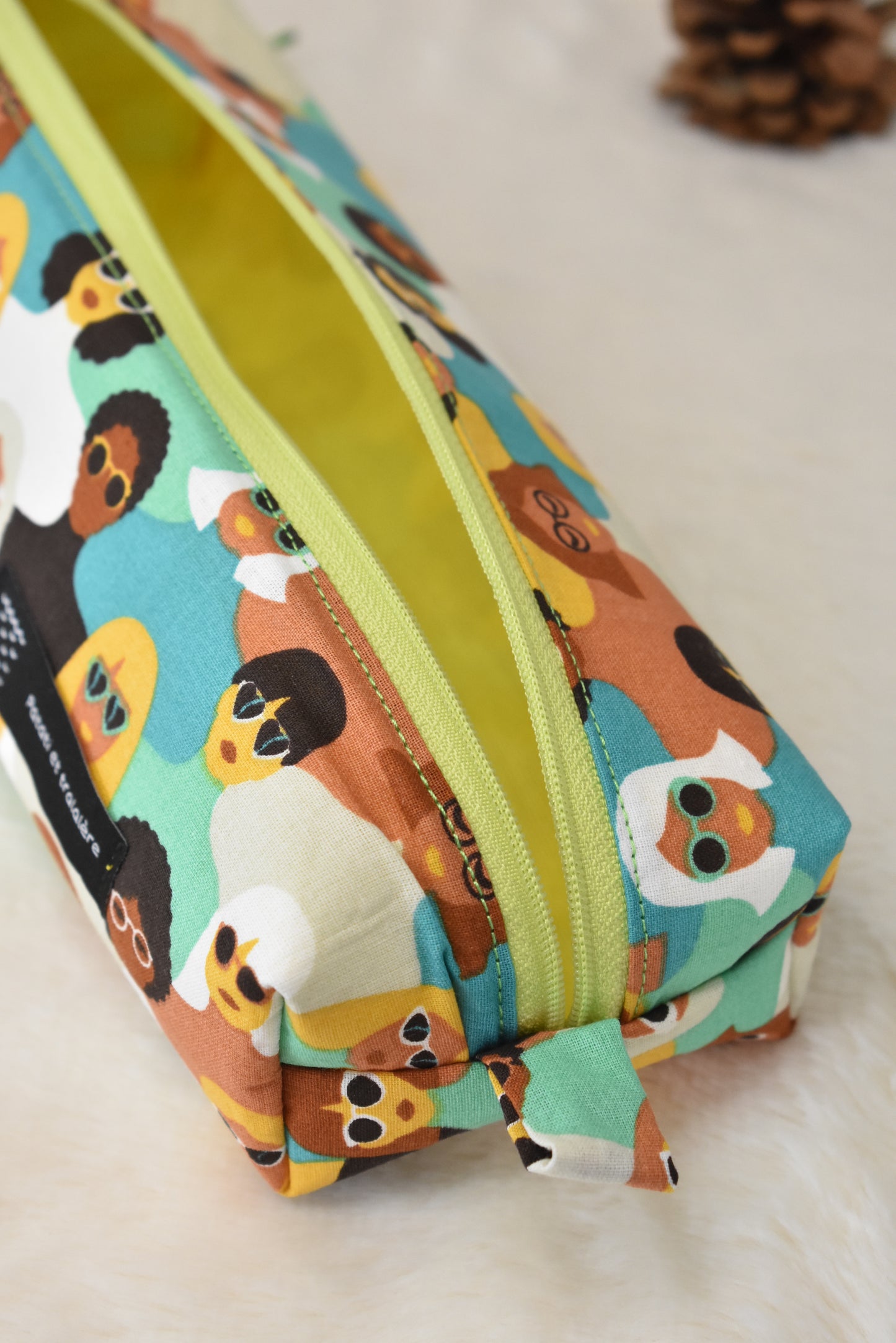 Au soleil avec les copines trousse