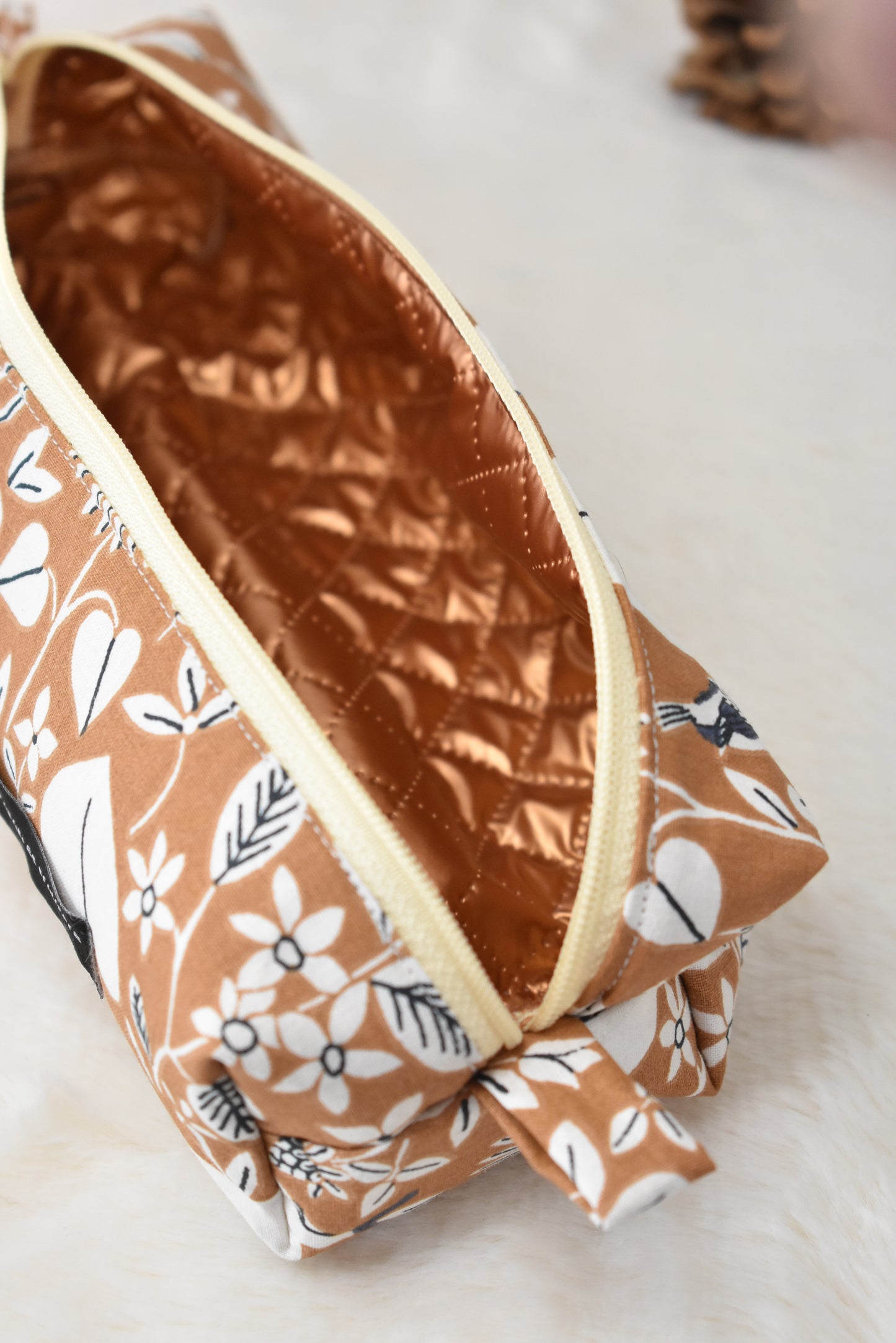 Renard doré trousse