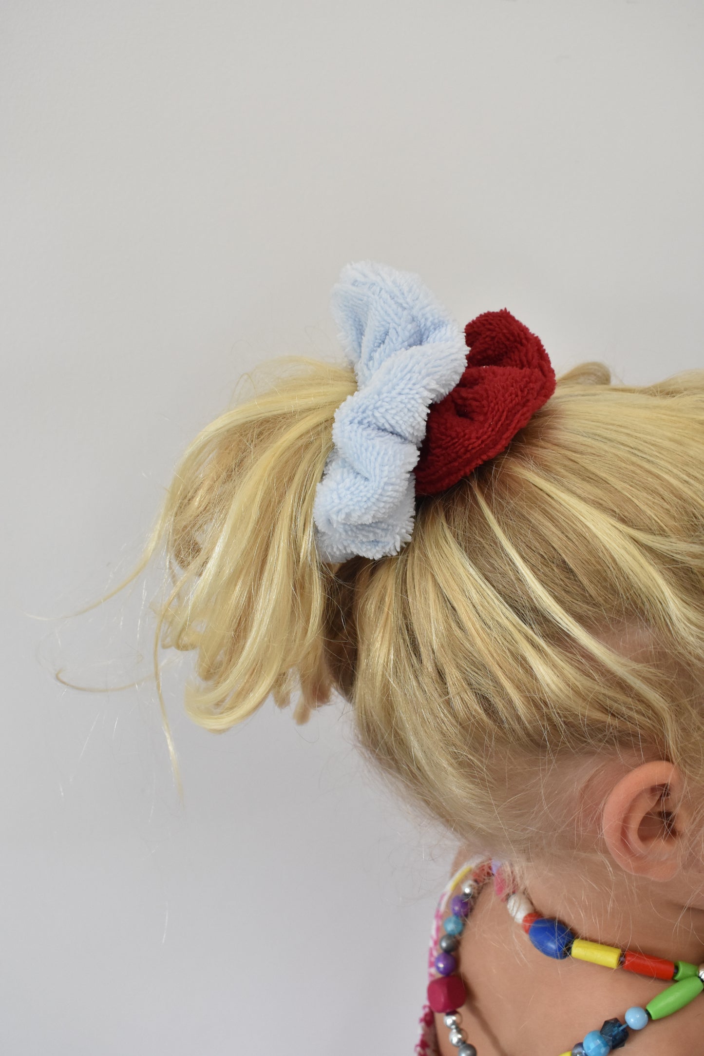 Doux bleu et rouge chouchou