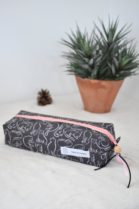 Chatons trousse