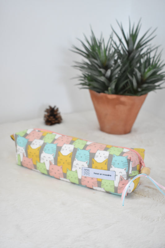 Pastel chatons trousse