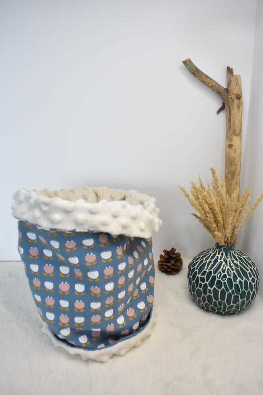 Floral pastel crème snood