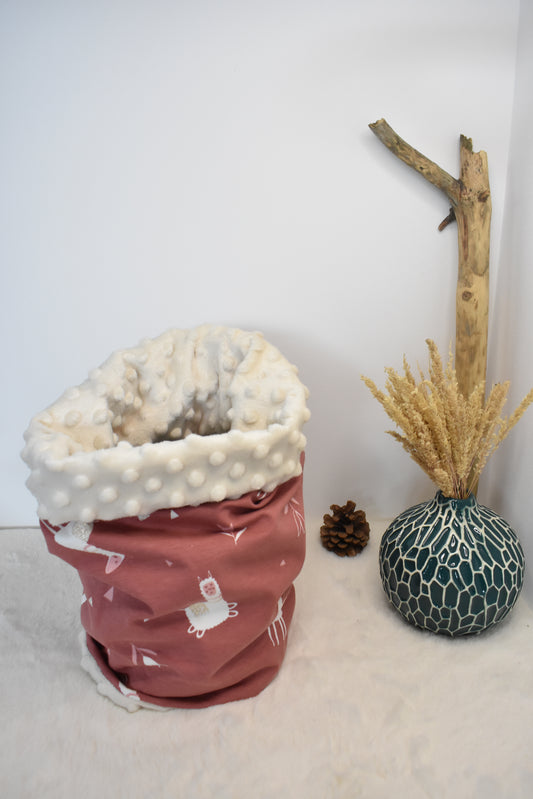 Lama paillettes et crème snood