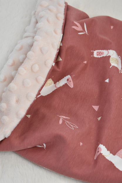Lama paillettes et rose snood