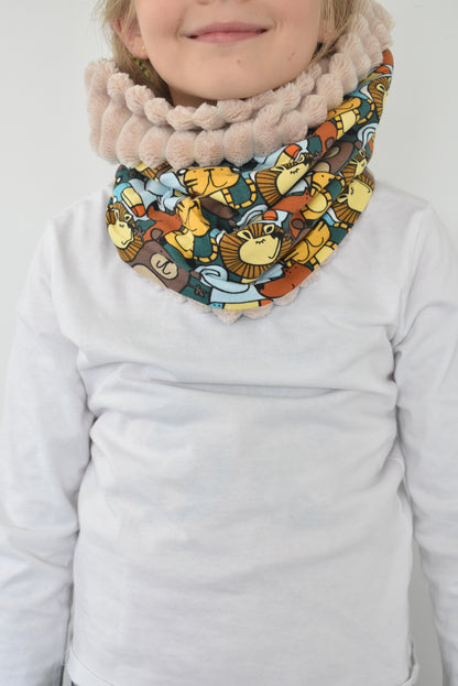 Zoo snood