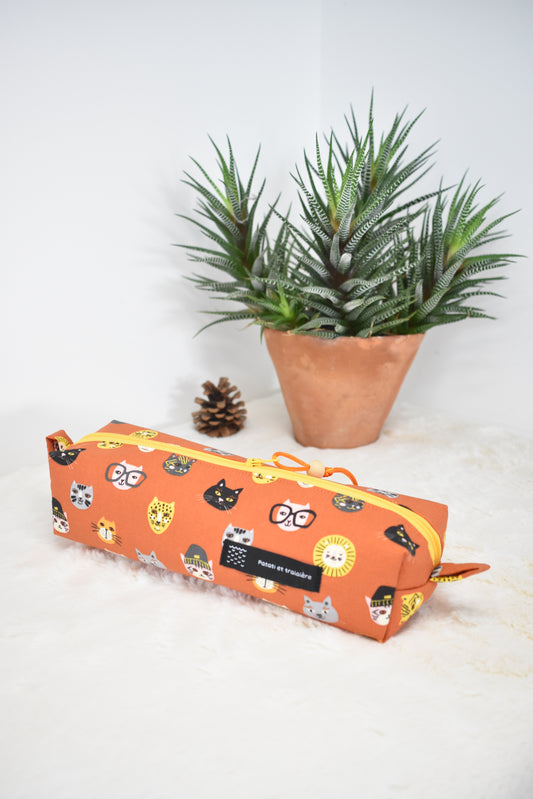 Chats and co trousse