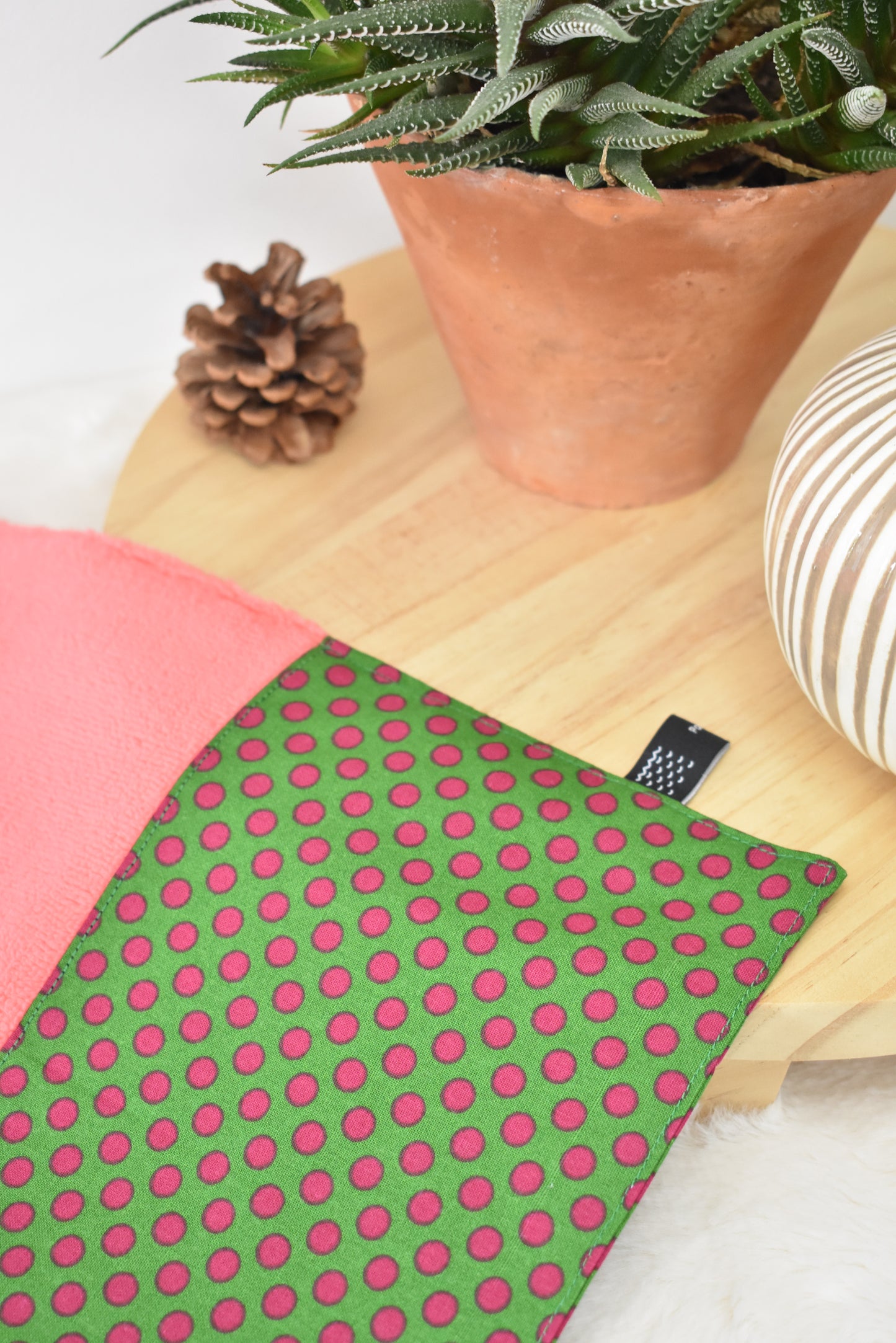 Pois rose et vert serviette